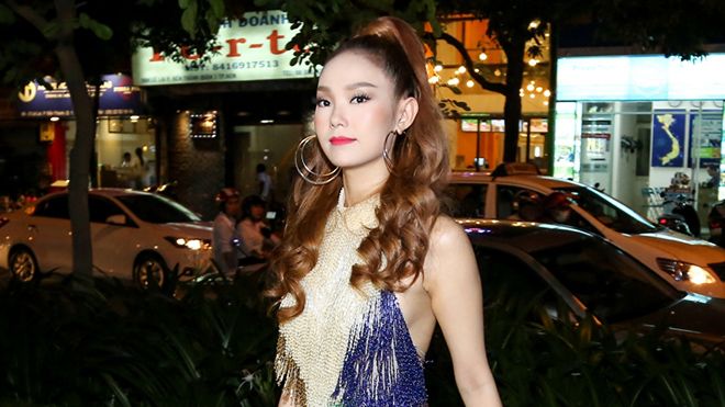 Minh Hằng rạng rỡ xuất hiện sau lùm xùm bị 'chèn ép'