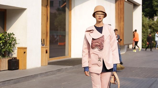 #day3: Phan Linh - Hà Kino dẫn đầu top street style với trang phục… rất khác