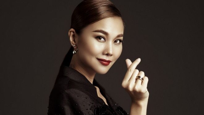 Được fan tặng nhà và đây là câu trả lời bất ngờ của siêu mẫu Thanh Hằng