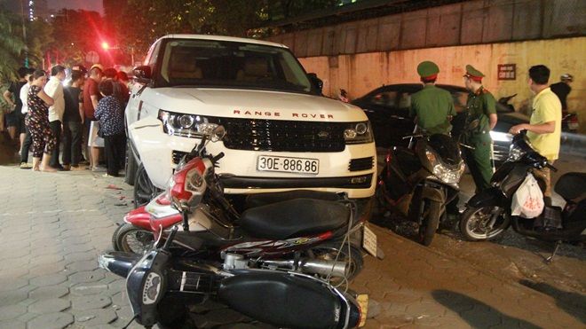 Range Rover gây tai nạn liên hoàn: Thủ phạm nghi có biểu hiện ngáo đá
