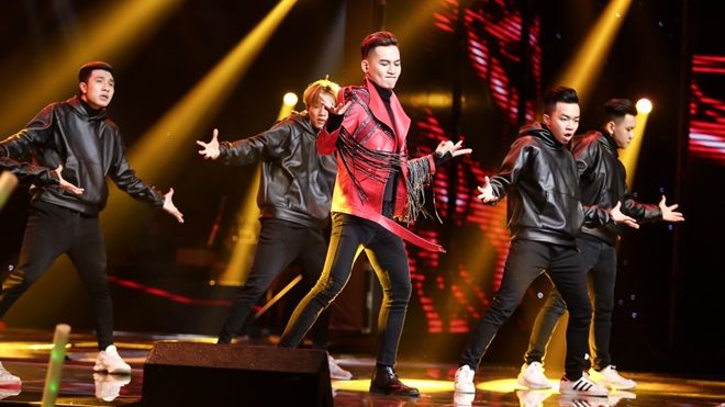 “Soái ca” Ali Hoàng Dương mang âm nhạc của The Remix làm tưng bừng sân khấu The Voice