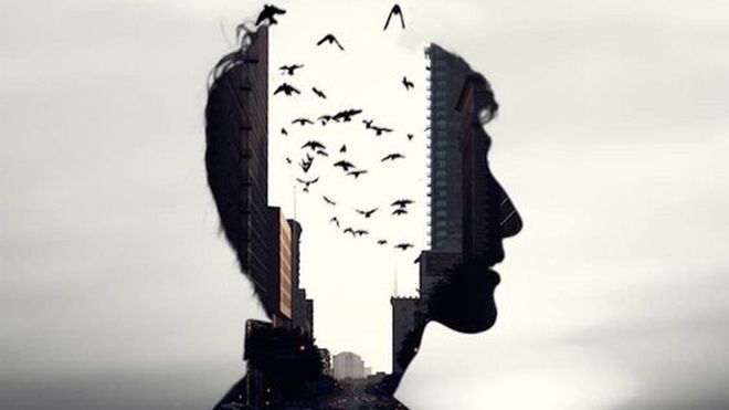 4 lần 'điên' trong đời này, có đáng để bạn thử không?