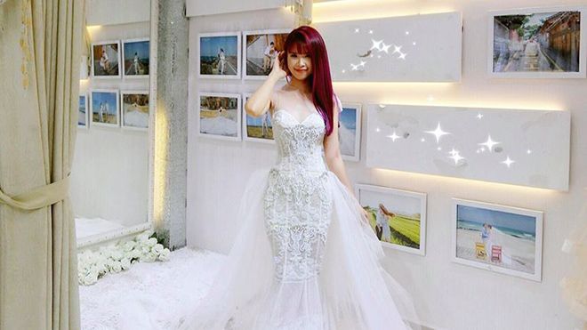 Hé lộ bộ váy cưới đính 8.000 viên pha lê lấp lánh của cô dâu Khởi My