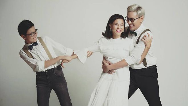 Cát Phượng khoe ảnh hạnh phúc bên Kiều Minh Tuấn và con trai
