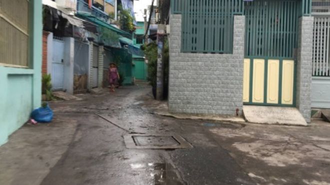 TP.HCM: Sự thật clip nam thanh niên dùng chổi đánh mẹ gây xôn xao?