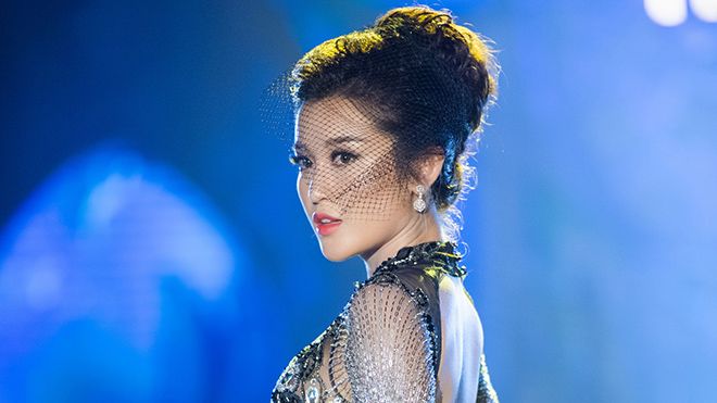 Luật sư vào cuộc, cô gái tố Á hậu Huyền My bất ngờ chỉnh sửa các status