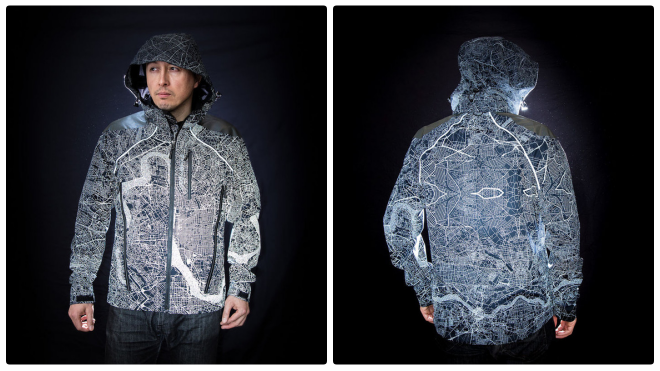 Áo khoác kiêm bản đồ phát sáng dành cho người 'mù đường bẩm sinh'