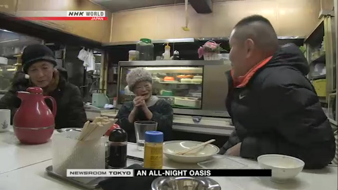 Lí do khiến cụ bà 91 tuổi này duy trì quán ăn đêm suốt 70 năm khiến cho nhiều người bật khóc