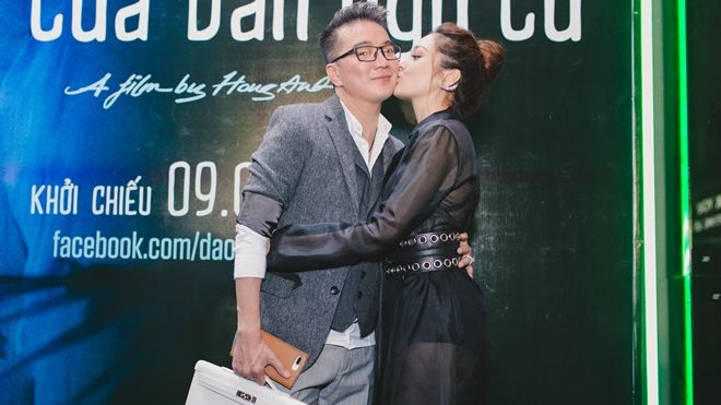 Bảo Anh hôn thắm thiết Đàm Vĩnh Hưng trong buổi ra mắt phim 'Đảo của dân ngụ cư'