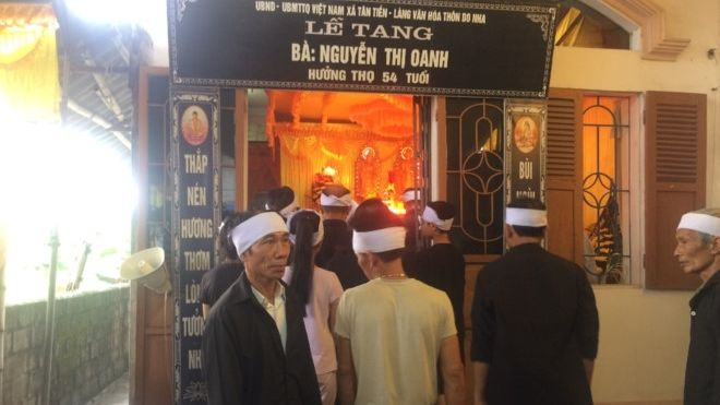 Cú sốc của 2 học sinh mất mẹ trong chuyến du lịch đầu hè