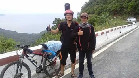 Đỗ đại học, chàng sinh viên đạp xe 1.000km 'báo' với người bố đã mất