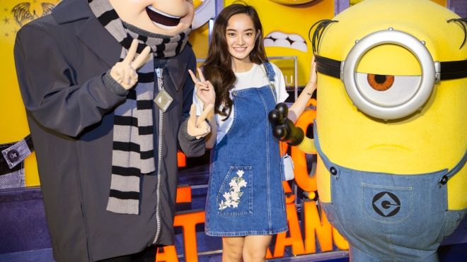 Kaity Nguyễn đáng yêu hết nấc với style giản dị, mặc 'đồ đôi' với Minions tại buổi ra mắt 'Kẻ trộm mặt trăng'
