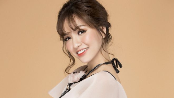 Bích Phương: ‘Bố rất thích paparazzi và chia sẻ những bức ảnh cực xấu của con gái với fan’