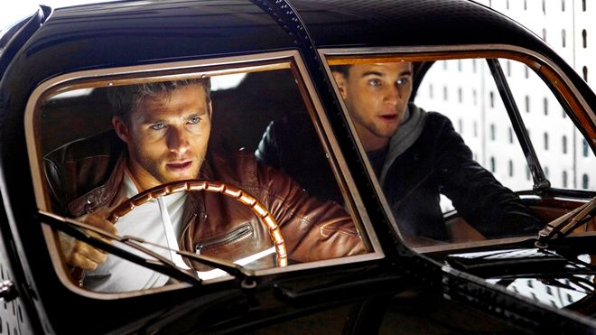 'Siêu tốc độ' tung trailer đầy kịch tính không thua kém 'Fast and Furious'