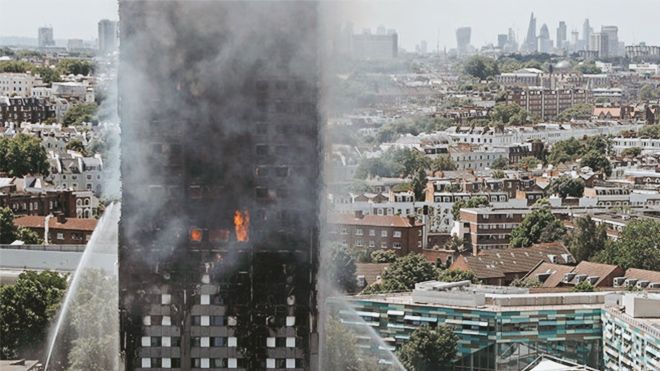 Người đàn ông 52 tuổi bị bắt vì giả mất gia đình và tài sản sau vụ cháy tòa tháp 27 tầng Grenfell