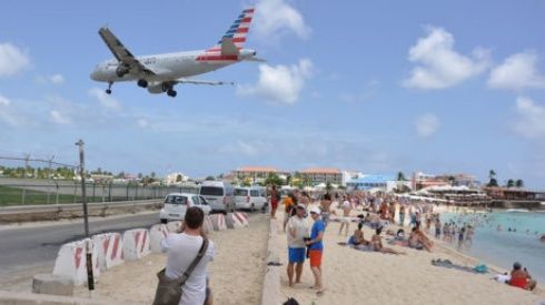 Sân bay đáng sợ nhất thế giới: Xem máy bay cũng chết