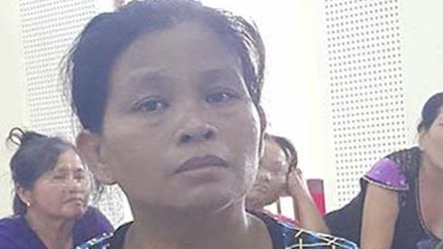 Người đàn bà cầm chày đánh vào vùng kín khiến chồng tử vong