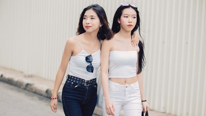 Cặp đôi chủ nhân clip 'quay lưng với cả thế giới': Không quan trọng đi đâu, quan trọng nhất là đi với bạn thân!