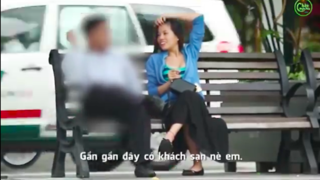 Được cô gái xinh xắn rủ đi khách sạn tâm sự, câu trả lời của anh Grabbike khiến nhiều người nể phục