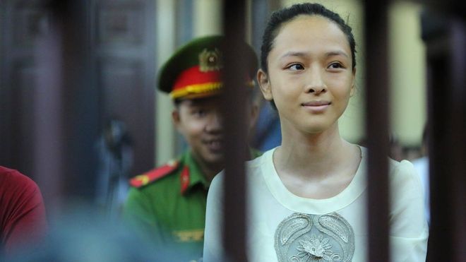 Hoa hậu Phương Nga: 'Tôi đã quá ảo tưởng về bản thân'