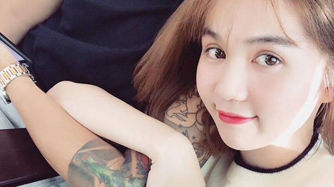 Ngọc Trinh hạnh phúc khoe bạn trai đại gia chăm như 'em bé'