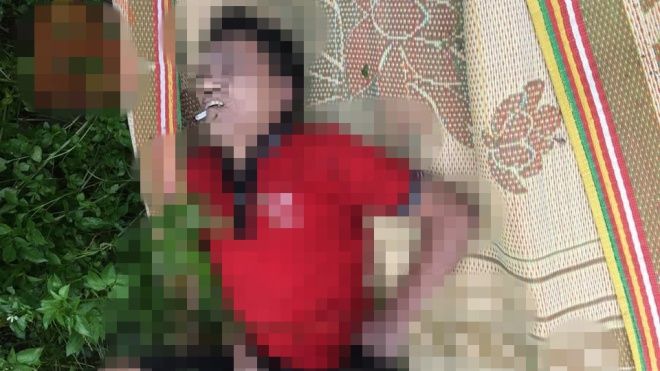 Bàng hoàng phát hiện thi thể người đàn ông chết dưới rạch nước, miệng ngậm kim tiêm