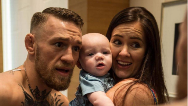 Cái kết viên mãn của người phụ nữ tần tảo nuôi bạn trai võ sĩ suốt 6 năm