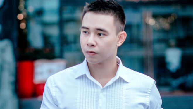 Đông Hùng nói về việc gồng mình trả nợ thay mẹ: 'Mỗi tháng phải kiếm ít nhất 70 triệu, không bỏ cuộc vì còn em trai'