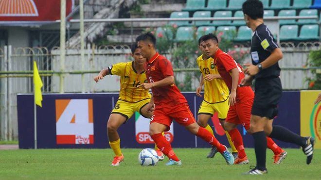 ‘Hủy diệt’ Brunei, U18 Việt Nam vươn lên đầu bảng U18 ĐNA