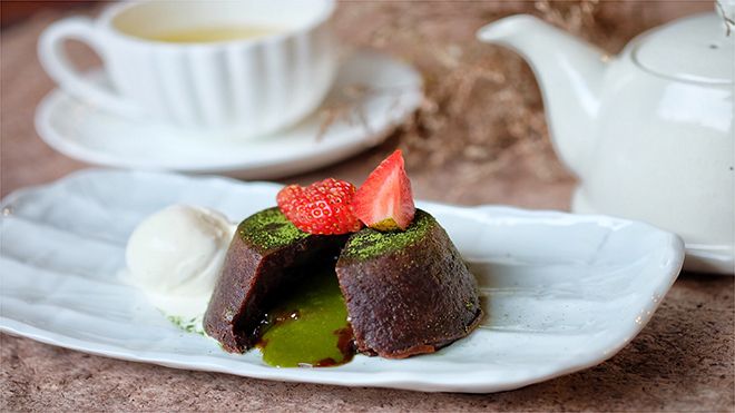 Biến tấu 'lạ mà quen' của bánh trà xanh vừa xuất hiện ở Sài Gòn