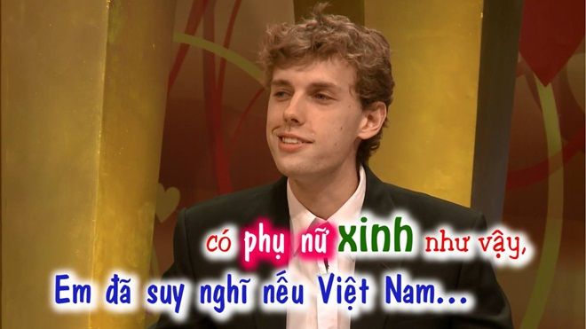 Hội chị em tình nguyện 'đổ rạp' trước những phát ngôn hài hước của anh chồng Tây siêu vui tính