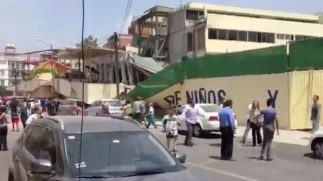 Động đất ở Mexico: Trường học sập khiến 100 học sinh mất tích