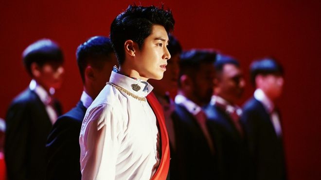 Ngẩn ngơ trước tạo hình 'Ông hoàng sắc lạnh' của Yunho (TVXQ) ngày trở lại