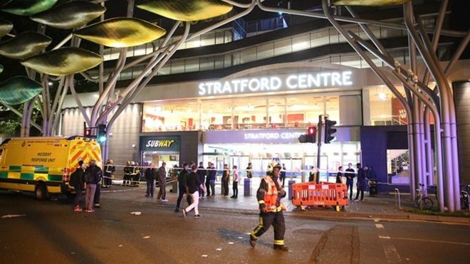 Lại tấn công bằng axit ở Anh, 6 người bị thương