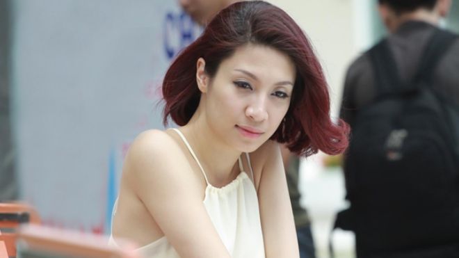 Hậu bị giật túi xách mất 60 triệu, trễ show và đền hợp đồng, Pha Lê quẫn trí uống thuốc ngủ tự tử?