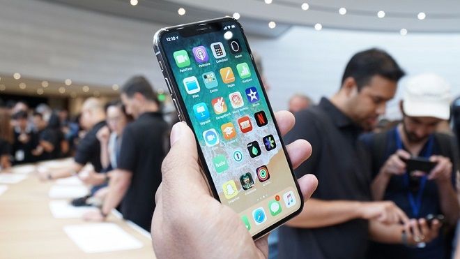 iPhone X lần đầu hé lộ sức mạnh: RAM 3GB, pin còn kém iPhone 6 Plus/7 Plus
