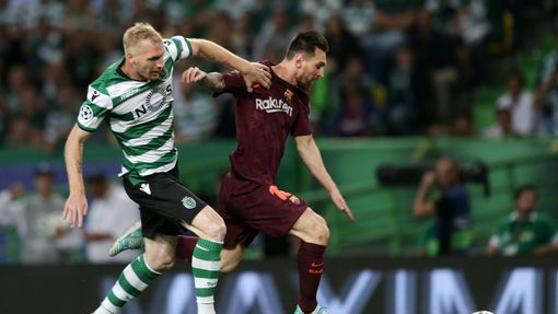 Messi tịt ngòi, Barcelona thắng 'rùa' nhờ đối phương tự 'đốt' lưới nhà