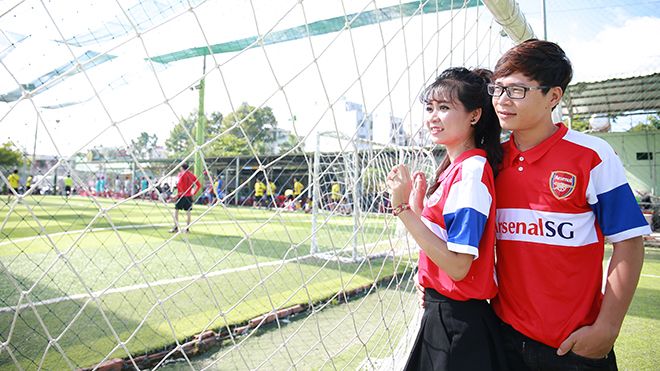 Chuyện tình đậm chất 'ngôn tình' của cặp đôi fan Arsenal