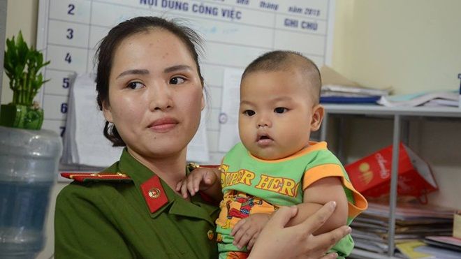 Xét nghiệm ADN bé trai bị mẹ bỏ rơi trong nhà nghỉ