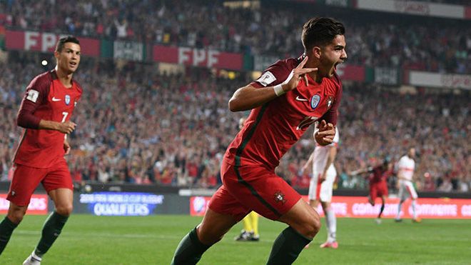 Clip vòng loại World Cup 2018: Bồ Đào Nha giành vé trực tiếp tới Nga, Hà Lan chính thức 'ở nhà'