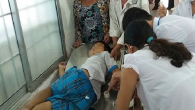 Học sinh lớp 4 ngã đập đầu xuống đất tử vong trong trường học