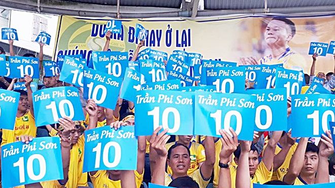 'Ronaldo Việt Nam' và cuộc chia tay 'sớm' đầy cảm xúc với SLNA