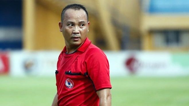 Trọng tài xử ép đội của Công Vinh từng bị cầu thủ TP.HCM ‘dọa giết’