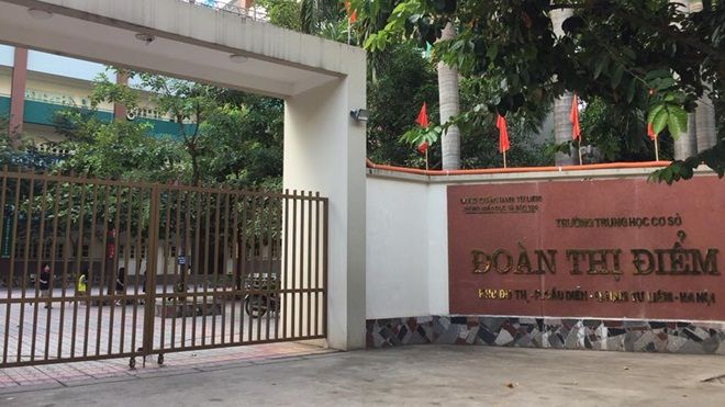 Nam sinh lớp 8 nghi bị gãy chân tay sau khi ngã từ tầng 2 xuống đất