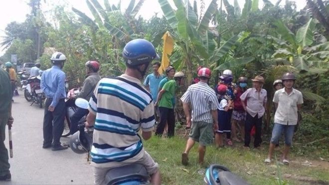 Thi thể cháy trơ xương trong khu vườn chanh ở Bến Tre