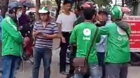 Tài xế GrabBike mặc áo chống đạn đi thanh toán đối thủ