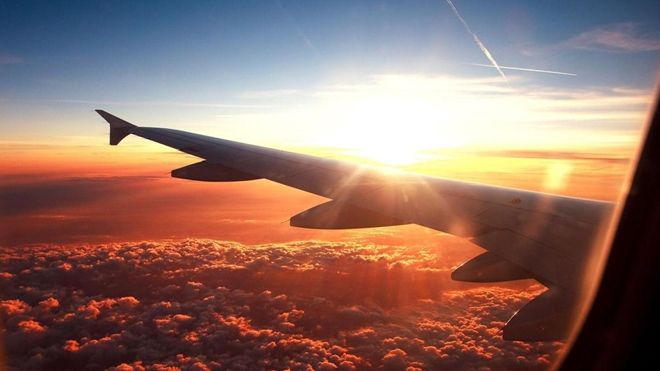 Ai thích ngồi gần cửa sổ trên máy bay là người ích kỷ?