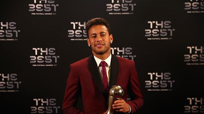 Neymar - Vị khán giả vĩ đại trong kỷ nguyên Ronaldo - Messi