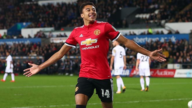 Clip: Mou dễ dàng vượt khó, còn Pep thì lao đao