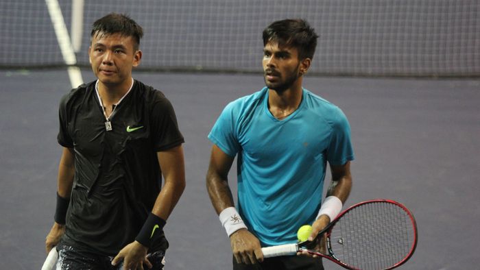 Đồng đội từng vô địch Wimbledon với Lý Hoàng Nam nhổ nước bọt phản ứng trọng tài